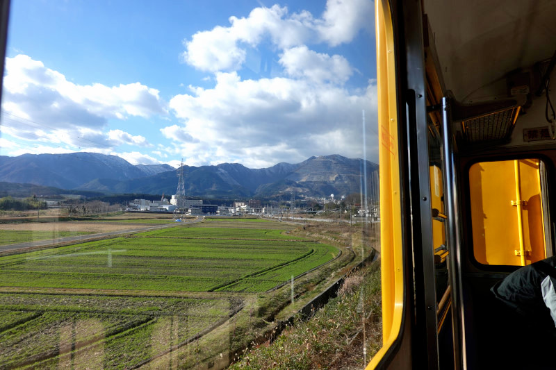 阿下喜駅到着間近の、北勢線の車窓風景