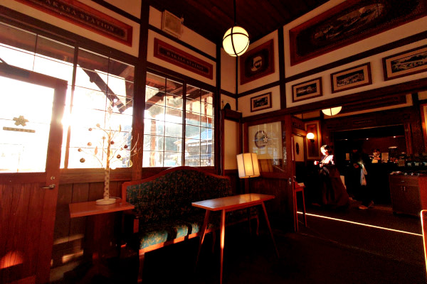 若桜駅のカフェスペース