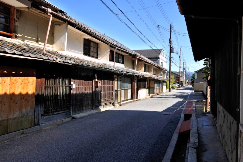 城町一丁目(旧下魚屋町)の「魚屋町長屋」
