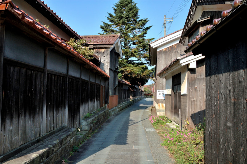 加賀市加賀橋立（石川県・船主集落）